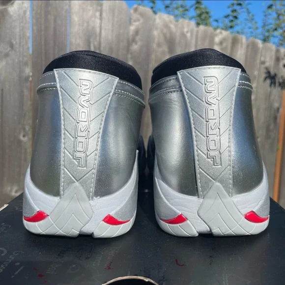 Nike air Jordan 14 Silver size 8.5 Men (10 women